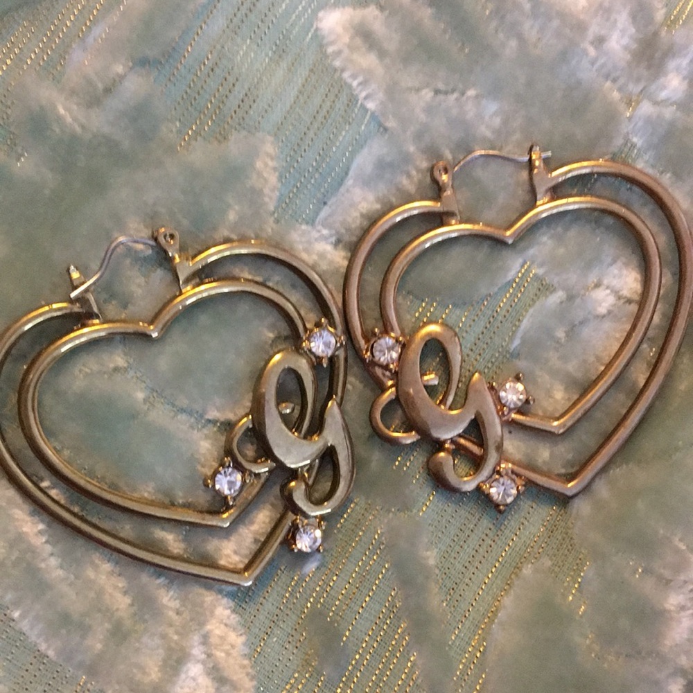 New guess G heart  earrings